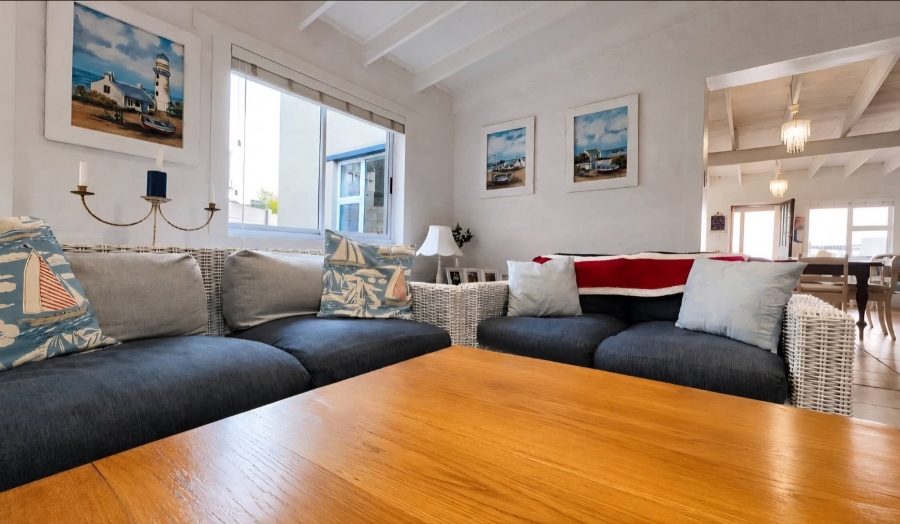 6 Bedroom Property for Sale in Stilbaai Wes Western Cape